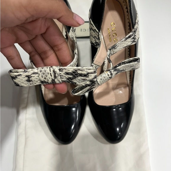 GUCCI Snake Print - Picture 2 of 3